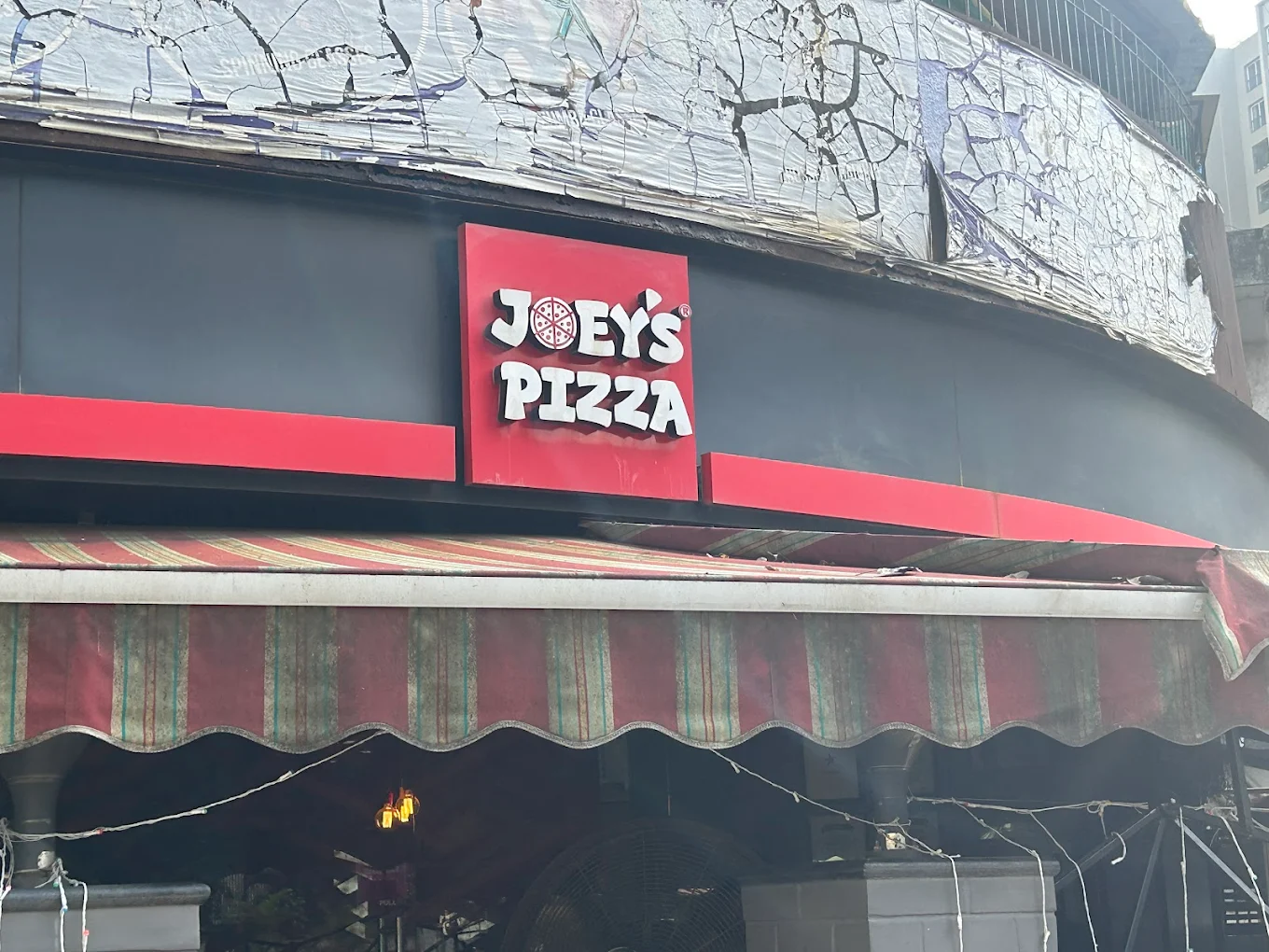 Joey's Pizza — Andheri West